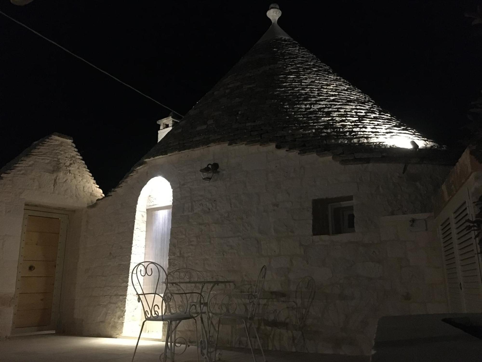 Trulli Le 2 Nicchie Villa Locorotondo Exterior photo